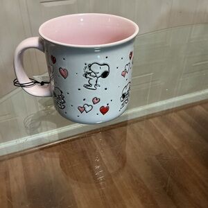 Peanuts Snoopy Charlie Brown Hug Hearts Coffee Mug Valentine's Day